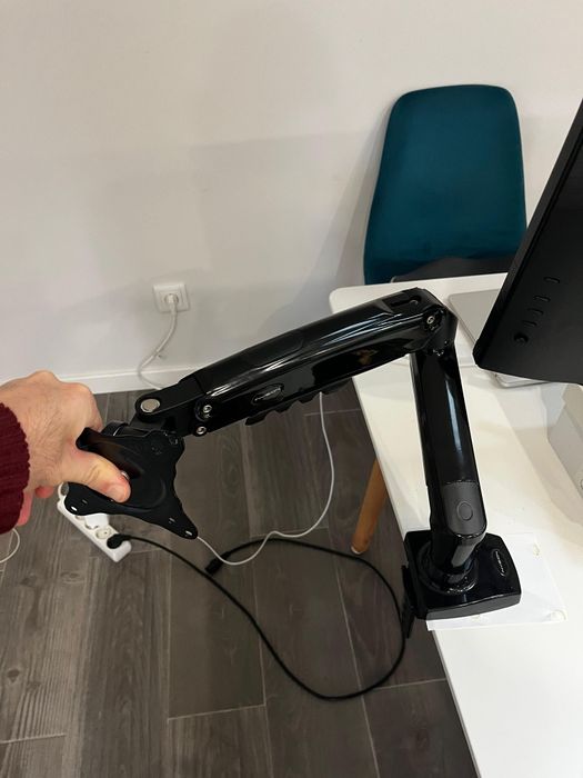 Suporte de ecrã  para secretaria