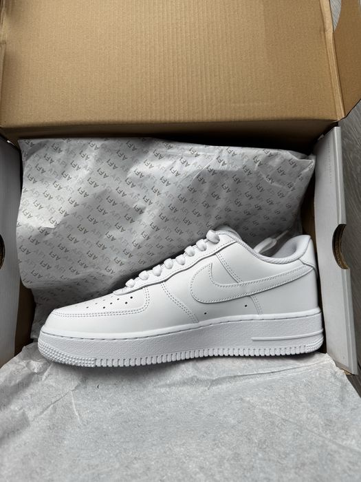 Nike Air Force 1 white