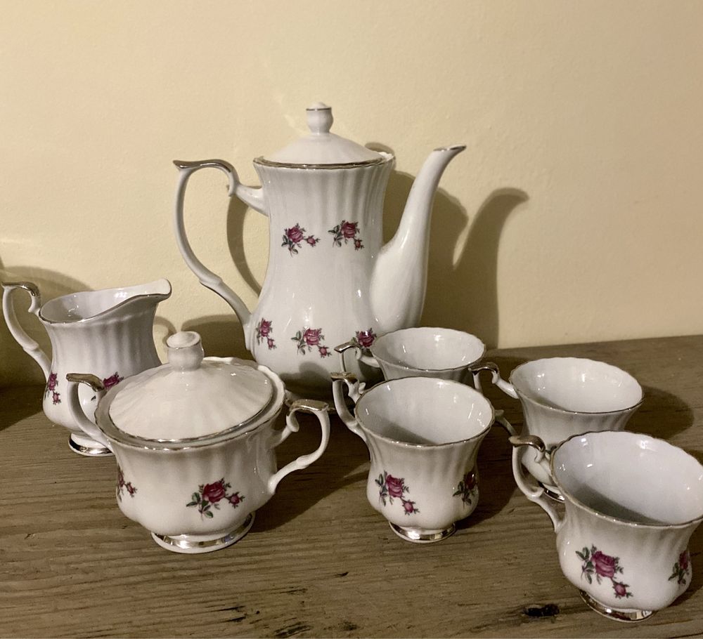Porcelana Chodzież, serwis do kawy