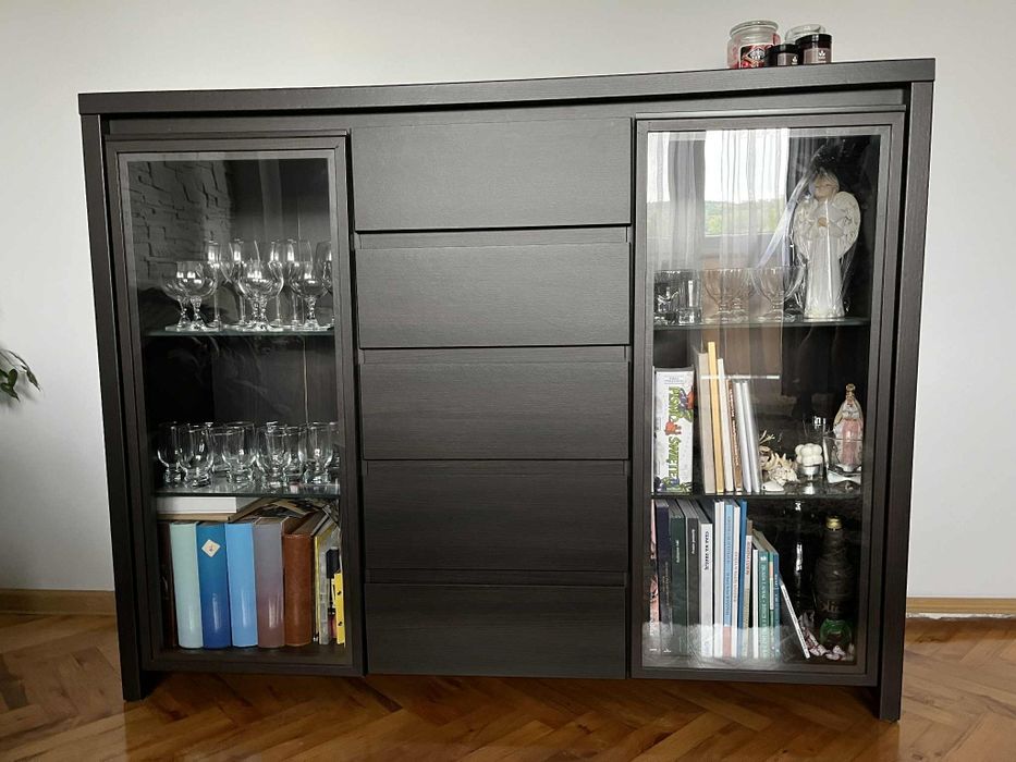 KOMODA WITRYNA w kolorze wenge