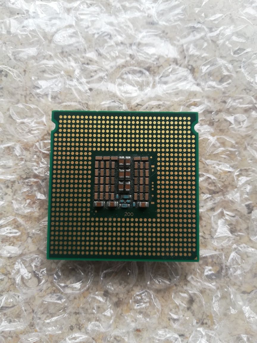 Cpu Intel Xeon E5405
2.00 GHZ / 12 M / 1333

Entrego em mão zona de Co