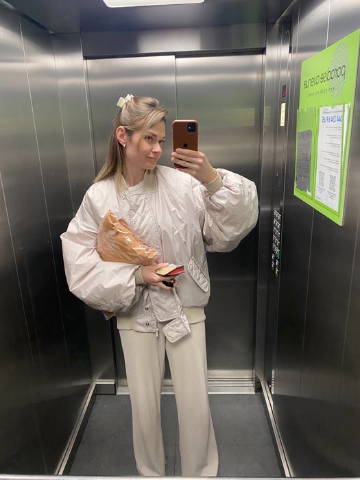 Бомбер жіночий від Nushina