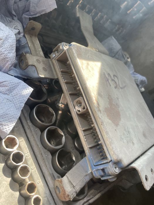 Блок эбу(мозги) nissan maxima a32