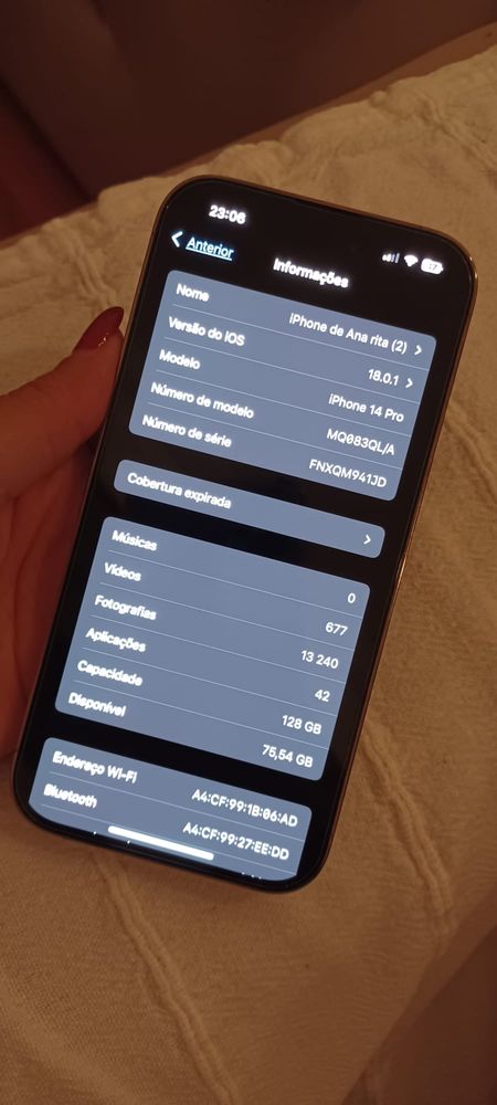 Iphone 14 pro dourado