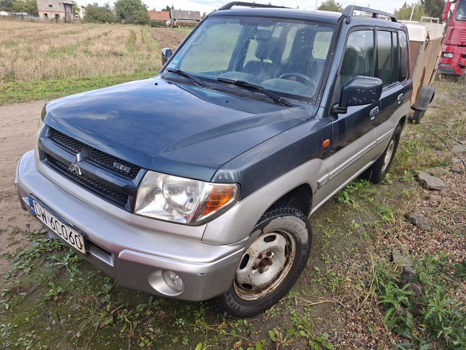 Mitsubishi pajero pinin