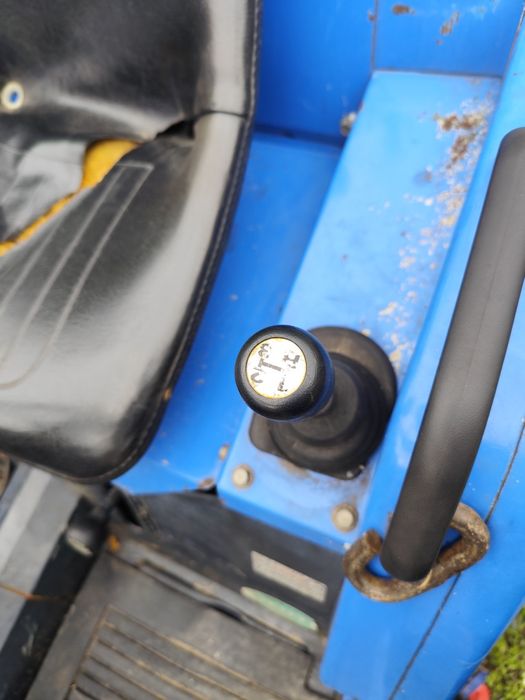 Трактор ісекі на ходу