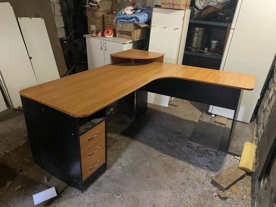 Офисный стол/офісний стіл