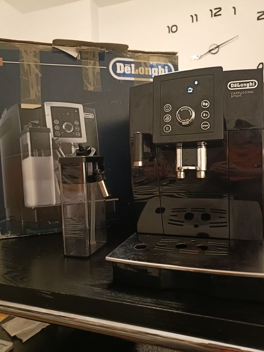 Ekspres DeLonghi cappuccino Smart