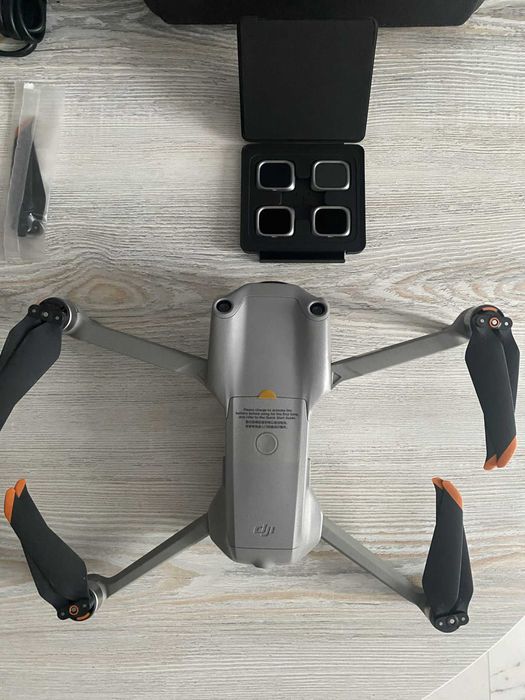 Квадрокоптер DJI Air 2S Fly More Combo