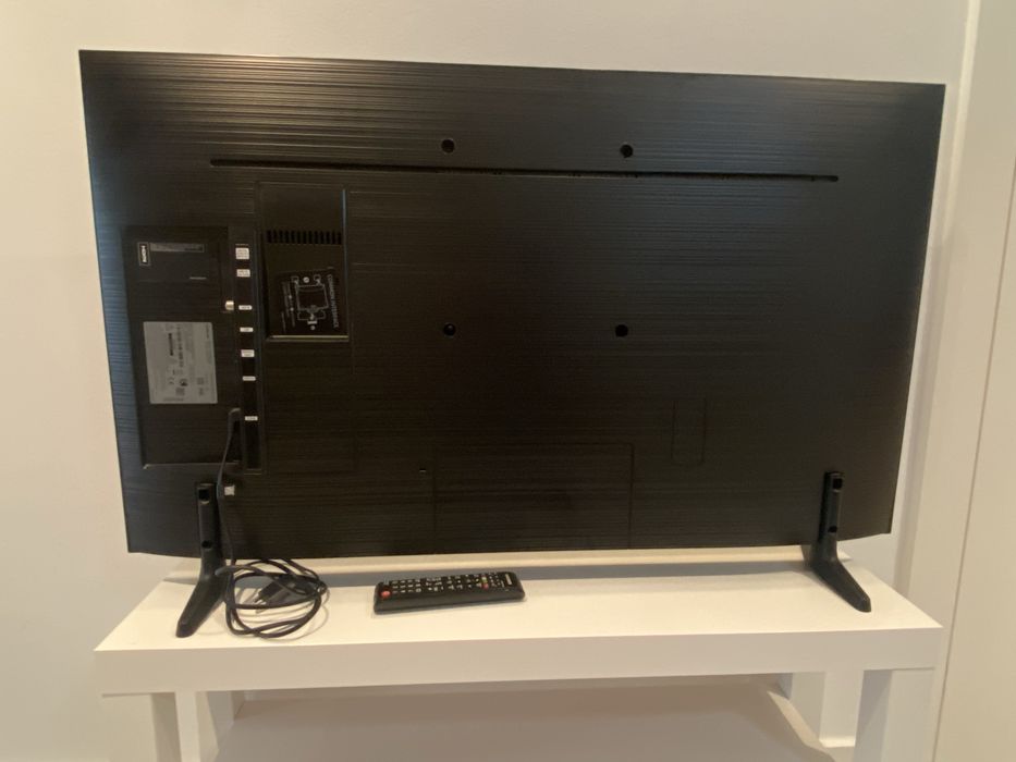 Samsung LED 43'' z szafką
