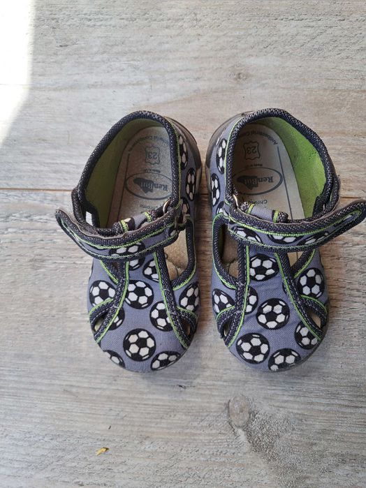 Buciki Renbut rozmiar 23 wzór w piłki