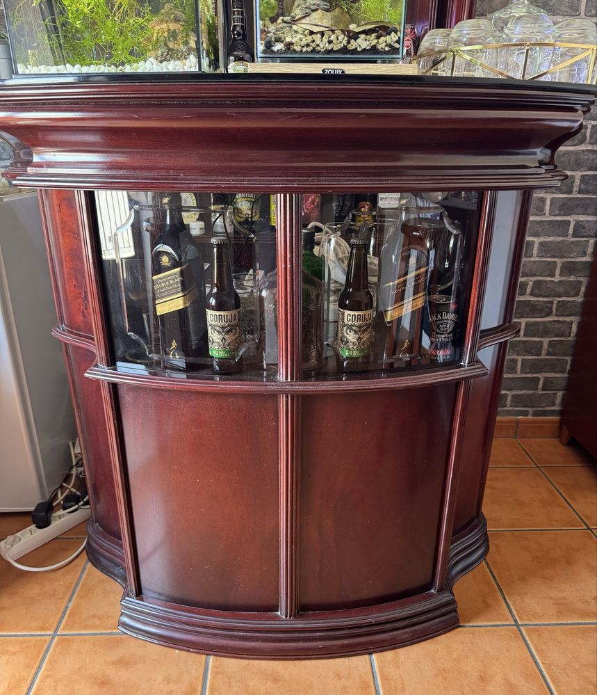 Bar de Sala em Madeira