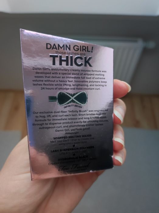 Tusz do rzęs Damn Girl mini