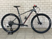 Bicicleta Scott Scale 970 Nova