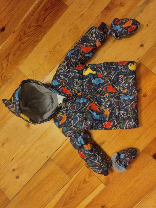 Kurtka zimowa rękawiczki