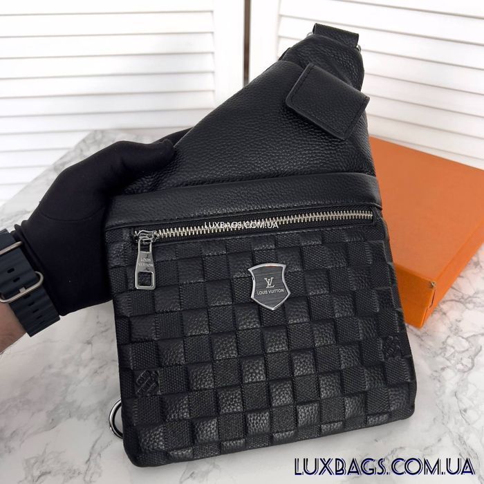 Чоловіча шкіряна сумка слінг Louis Vuitton мужская кожаная