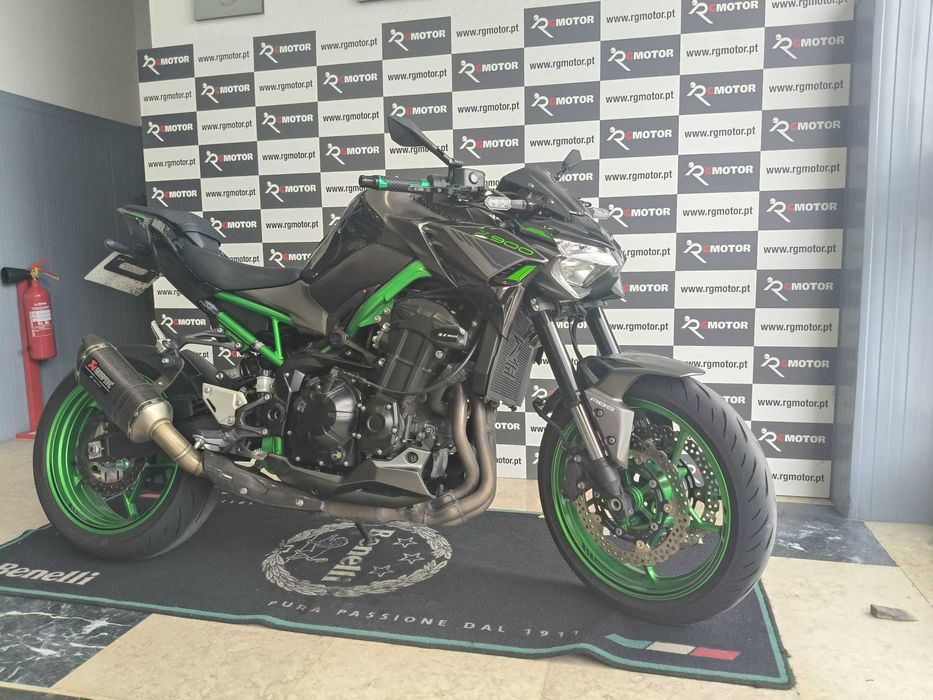 Kawasaki Z900 Pack Performance 2023
