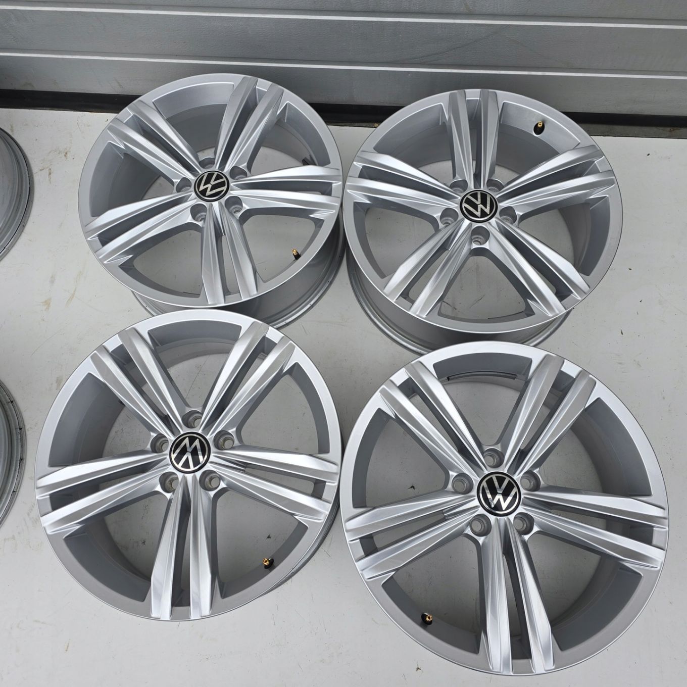 VW TIGUAN II I PASSAT B7 B8 T-ROC SHARAN GOLF VI VII CADDY TOURAN 5x112 4X