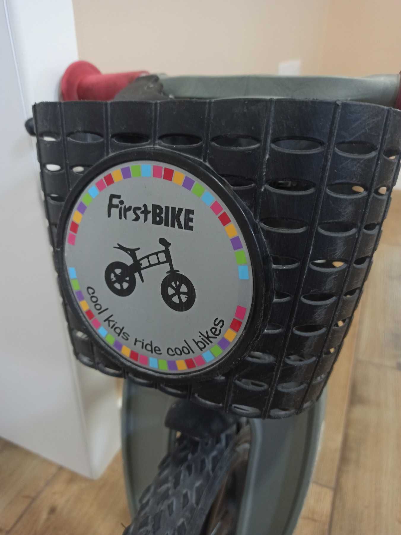 Велобіг FIRSTBIKE з корзинкою, оригінал.
