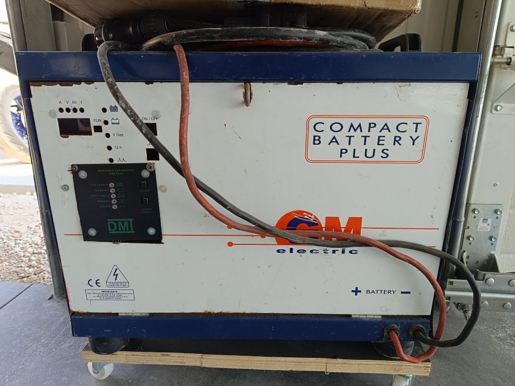 Empilhador Fahel 15 triplex