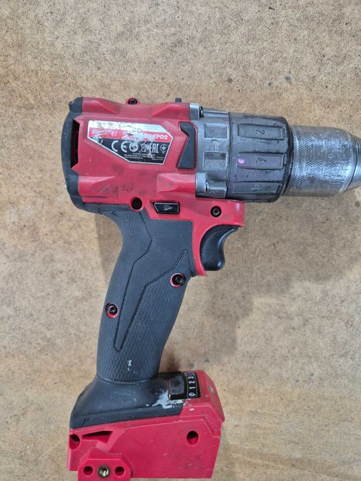 Wiertarko-wkrętarka udarowa Milwaukee M18 OneKey ONEPD2 uszkodzona