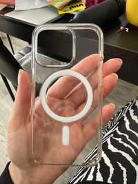Vendo capa transparente com MagSafe para iPhone 14 Pro usada