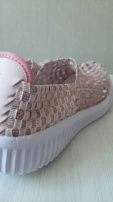 Сліпони, кросівки, макасини