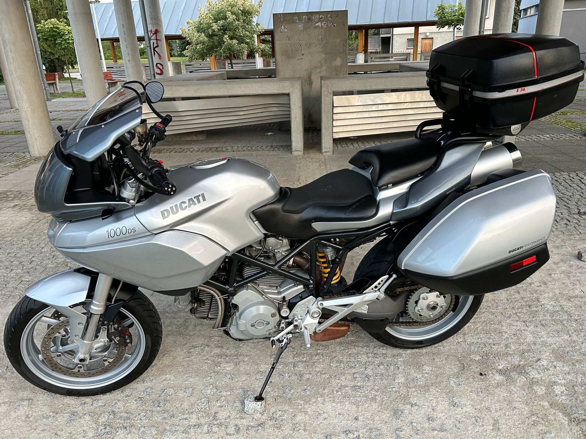 Ducati Multistrada 1000 DS Bezwypadkowa 31813km KUFRY BEZ WKŁADU 10/10