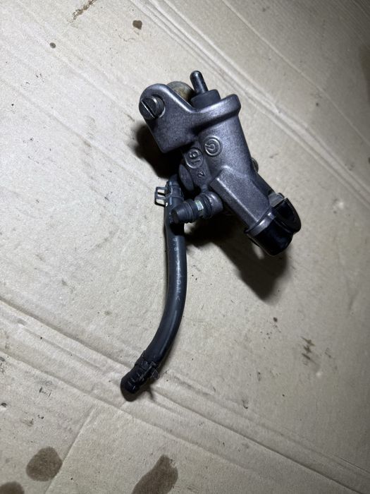 Tarcze hamulcowe zaciski zbiorniczek sety yamaha r1 rn12 04-06