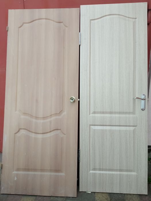 Двері з коробками і лиштвою 87*202