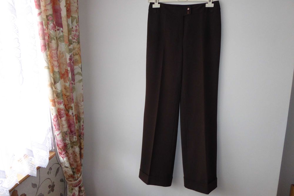 Spodnie eleganckie szersze nogawki z kantami i mankietami r. 38-40