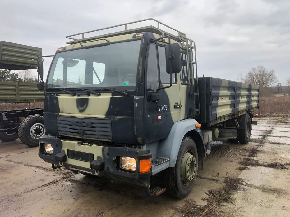 MAN 18.225L  MAN LE220B 4x2