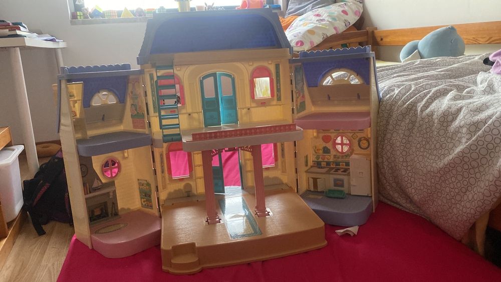 Casa de Bonecas Fischer Price + Acessorios