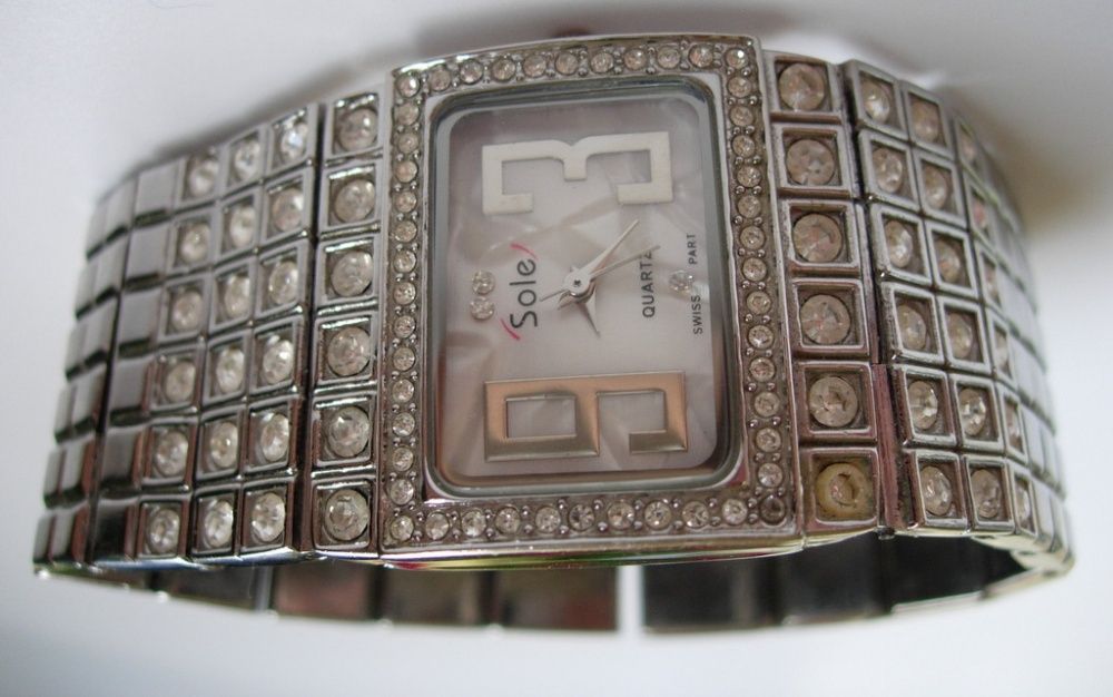 Damski zegarek marki Sole quartz swiss part