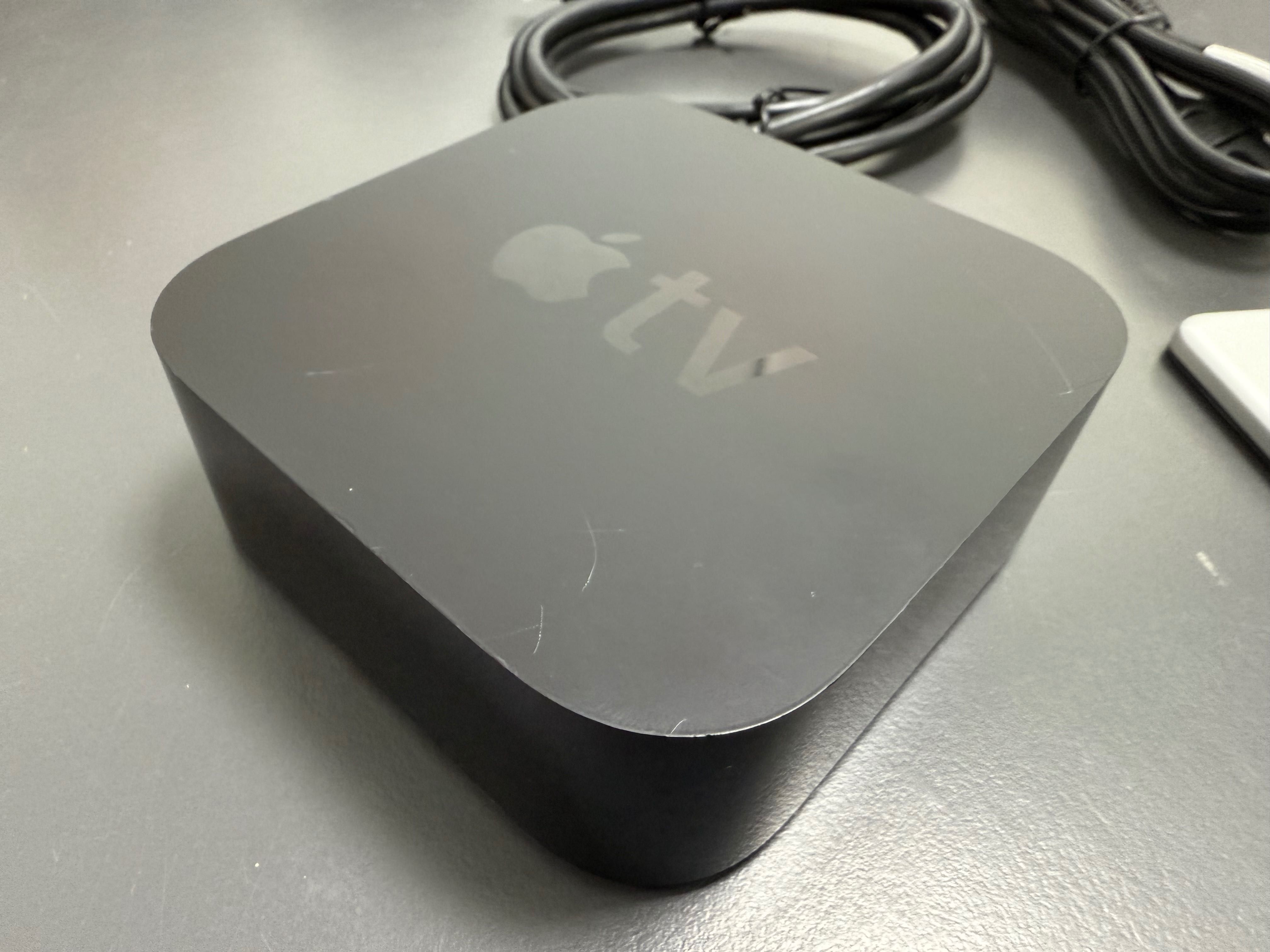 ТВ приставка Apple TV 4 32gb а1625