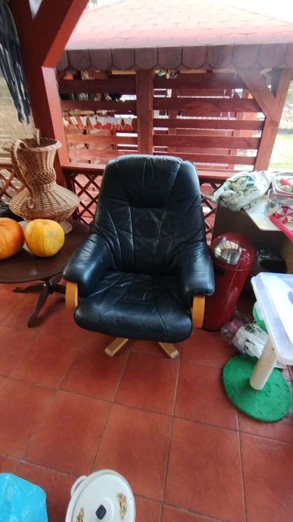 Fotel skórzany czarny