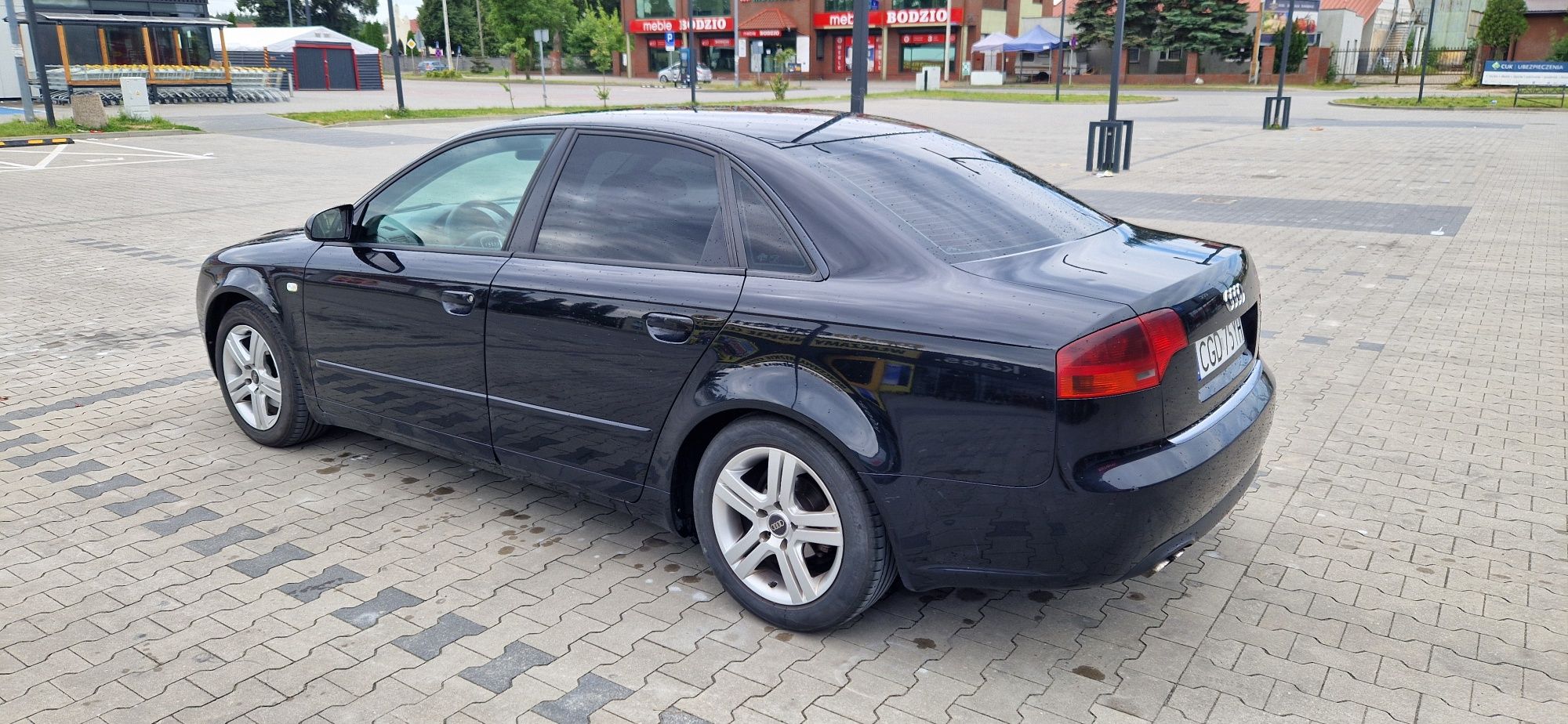 Audi  A4  b7  2.0