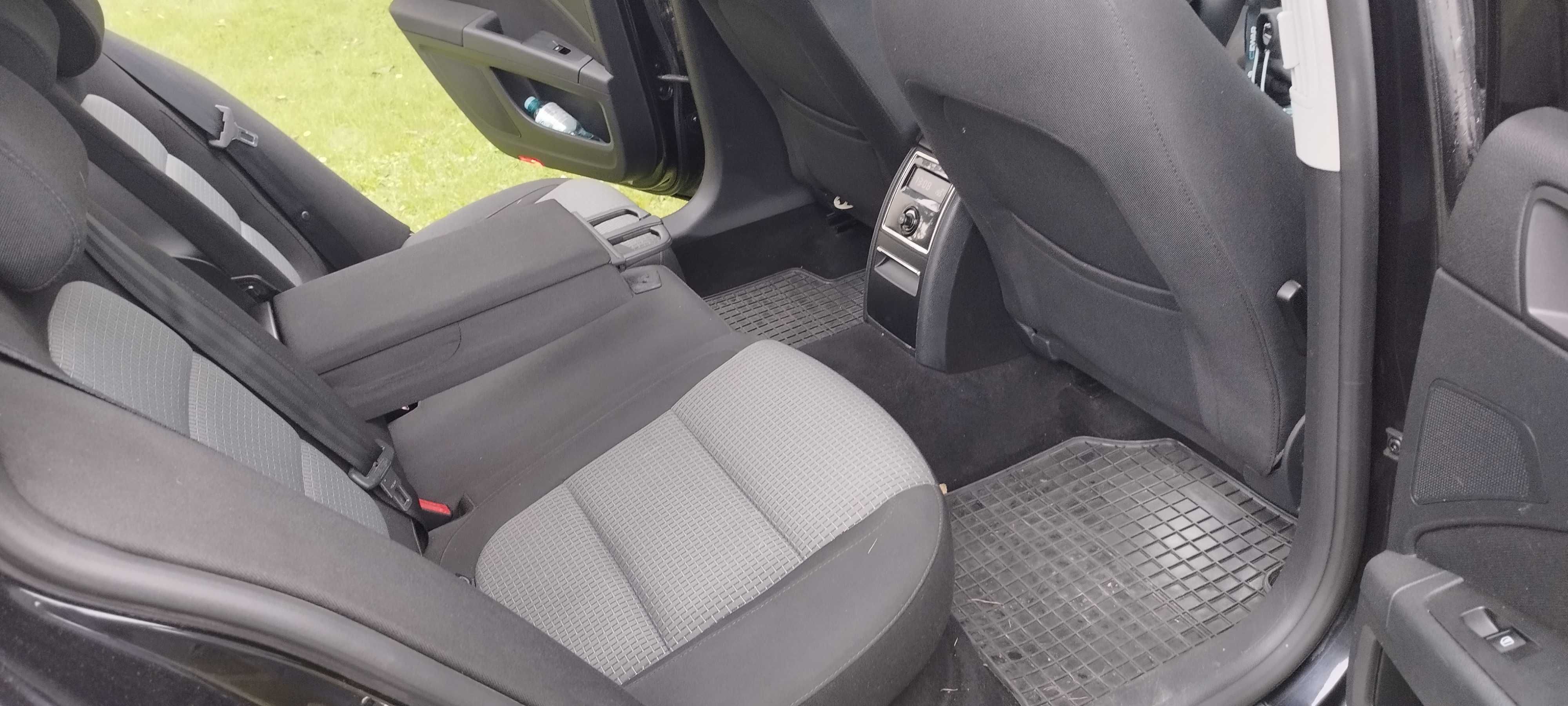 Skoda Superb 2.0 TDI 170km Świeze OC i PT Hak Bogata Wersja Duze Kombi