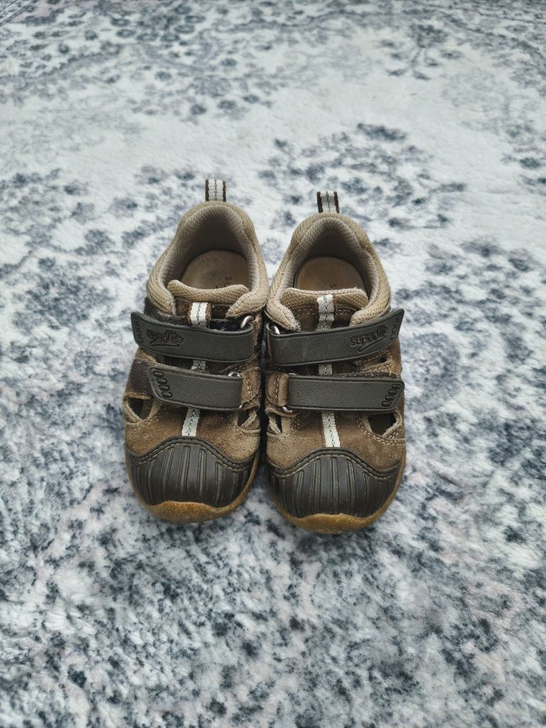 Sandały superfit r 24
