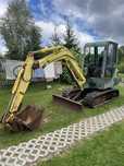 Minikoparka Yanmar B37-2a