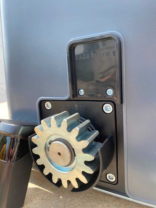 Привід для воріт, Автоматика, Відкатні ворота з автоматикою