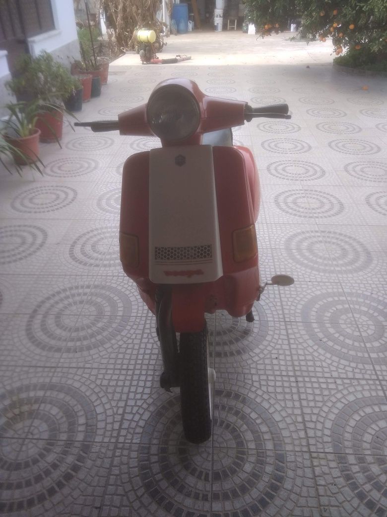 Vespa 125 com decumentos