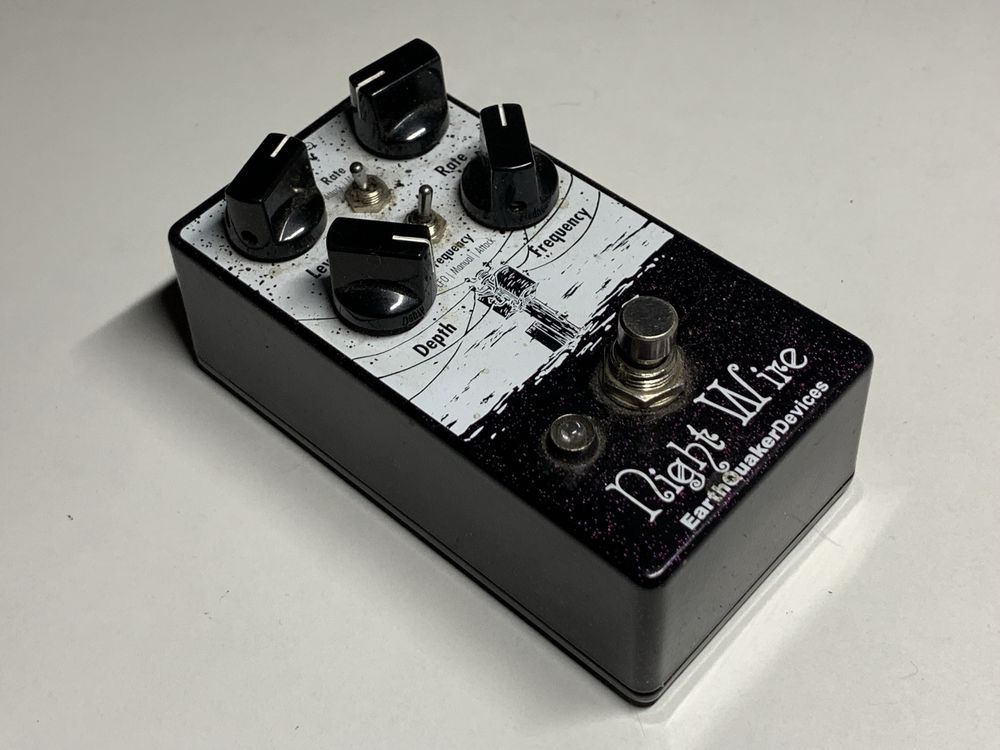 Earthquaker Devices Night Wire V1 - tremolo harmoniczne
