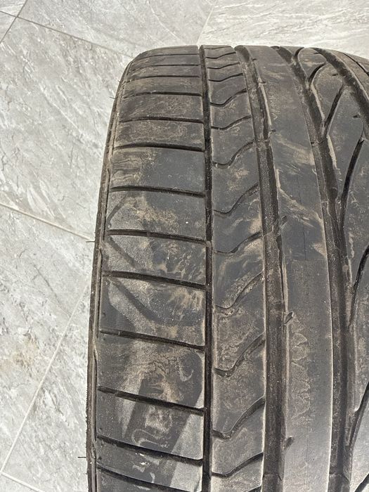 Bridgestone Potenza RE050A 255/30 R19