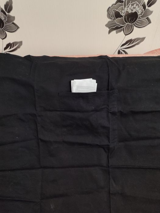 Фартух чорний з карманом