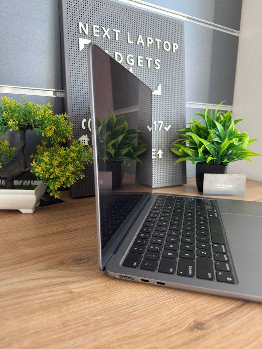 MacBook Air 13.6" M3 16\256 GB