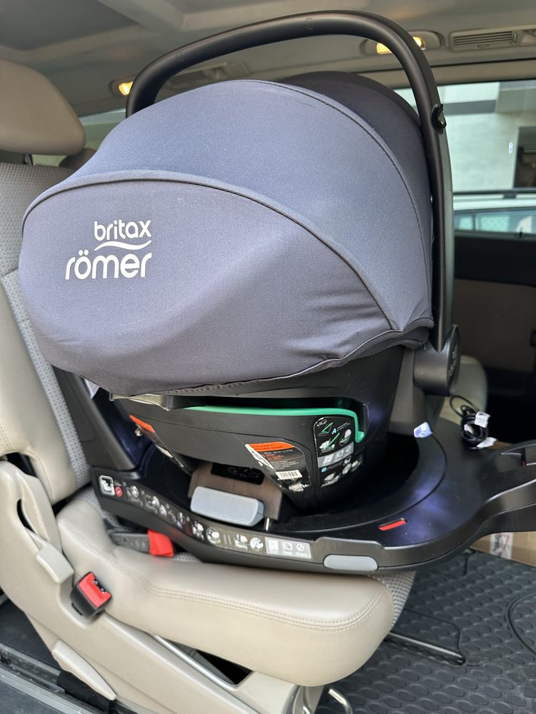 Fotelik samochodowy Britax Romer baby-safe i-sense 3 Led + baza