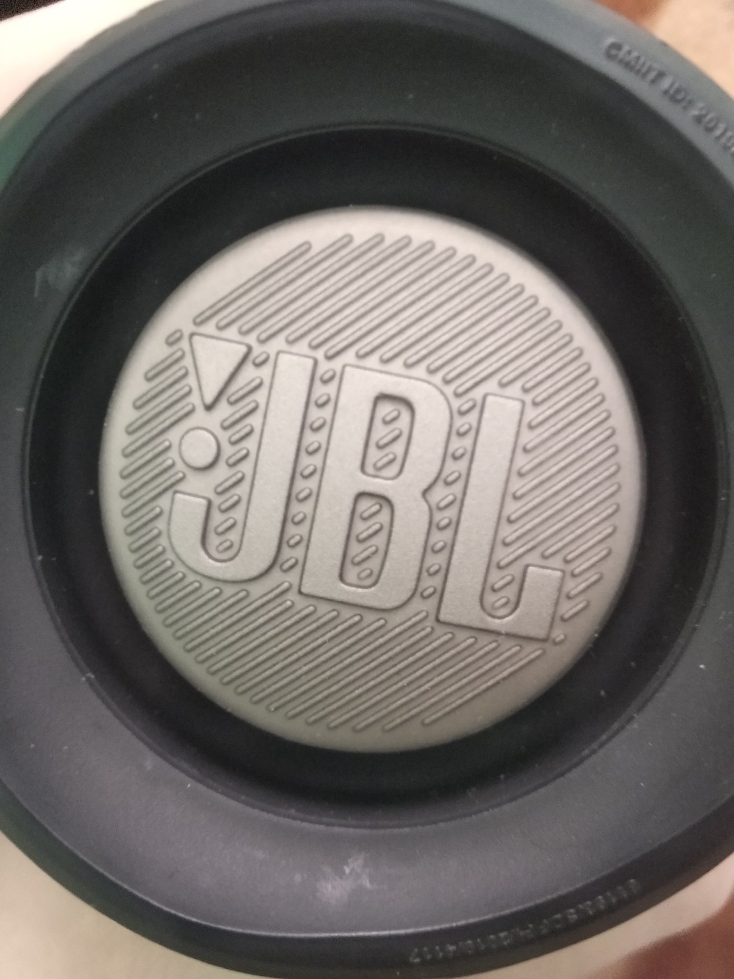 JBL flip 5.  Колонка