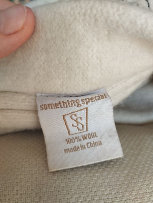 Nakrycie głowy z dekoracyjnym kwiatem, 100% wełna, kremowy Something&S