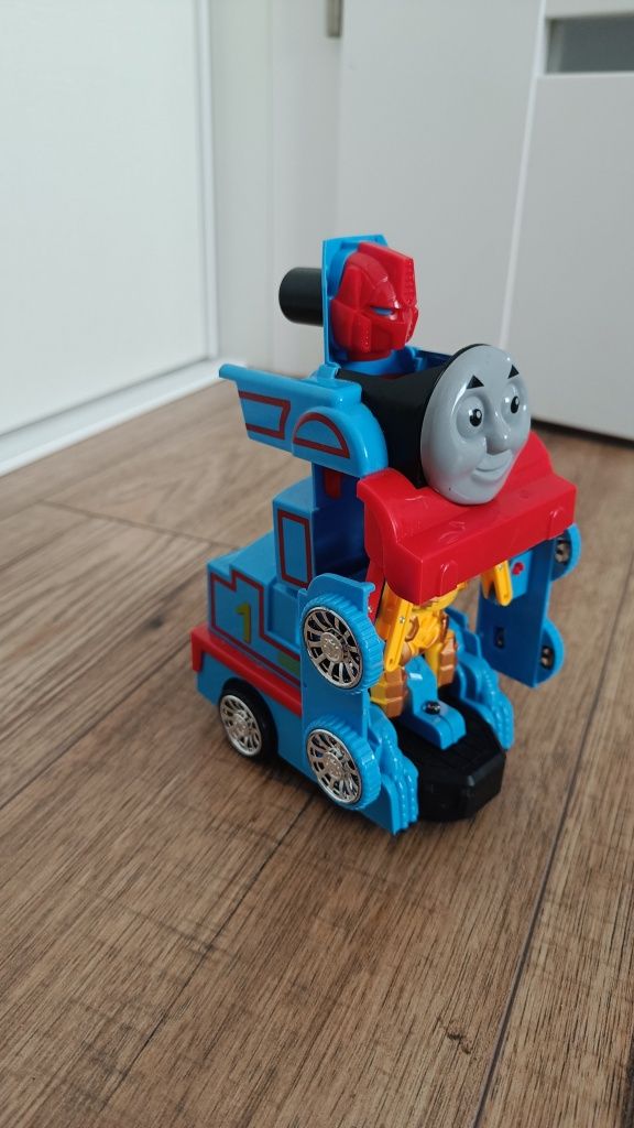 Ciuchcia Tomek Transformers pociąg robot